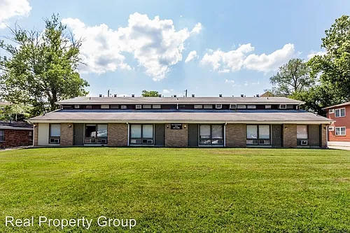 1011 Southpark Dr Photo 1