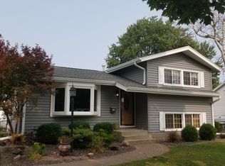1774 Brentwood Ave, Galesburg, IL 61401