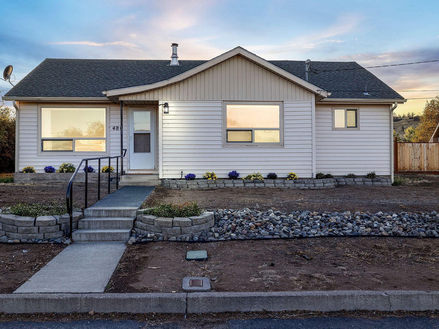 480 SW 1st St, Madras, OR 97741 Zillow