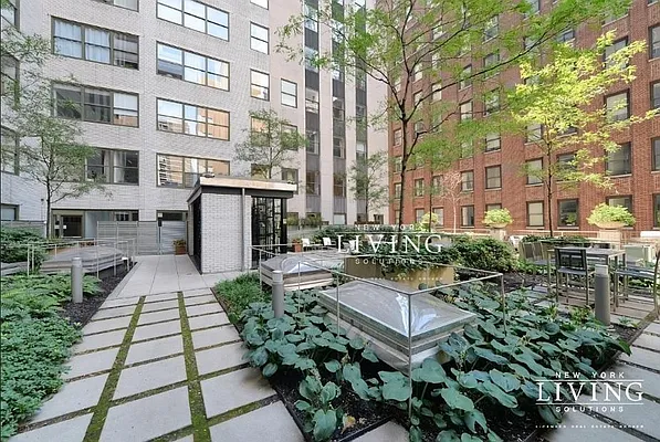 Rented by NY Living Solutions | media 13