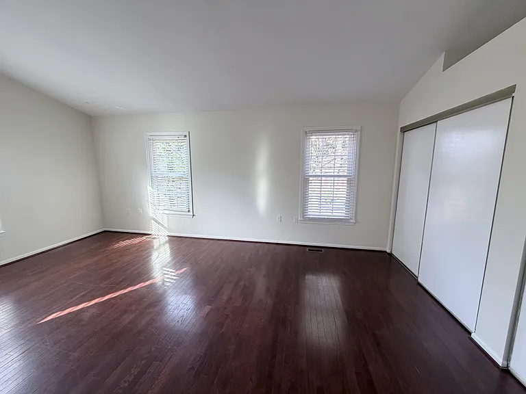 5900 Parenham Way — Photo 14