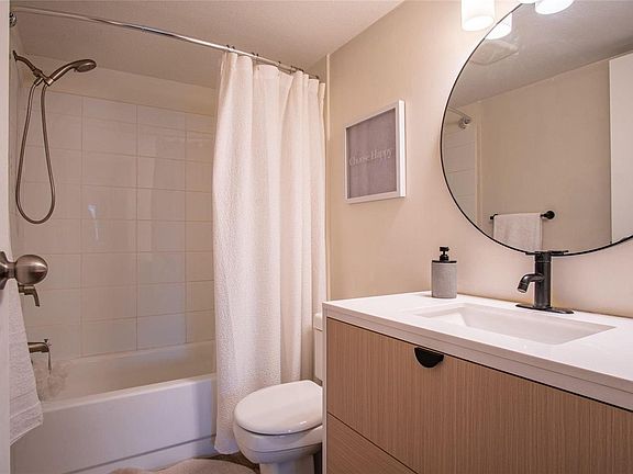 5th image of 3854 Gordon Dr #285