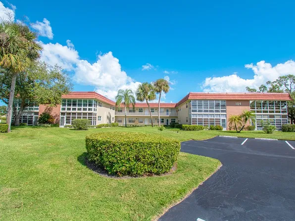 104 Royal Oak Dr APT 105, Vero Beach, FL 32962