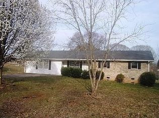 19 Colleen Karen Rd, Cartersville, GA 30120