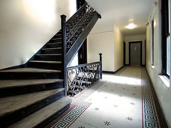 3rd image of 545 W 162nd St APT 36
