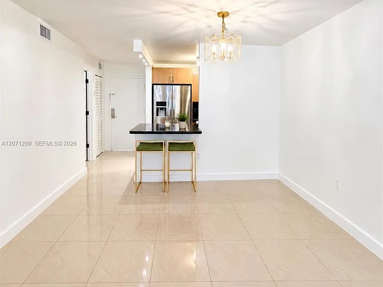 605 NW 72nd Ave #301 — Photo 5