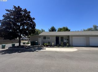 504 E 9th St #14, Newberg, OR