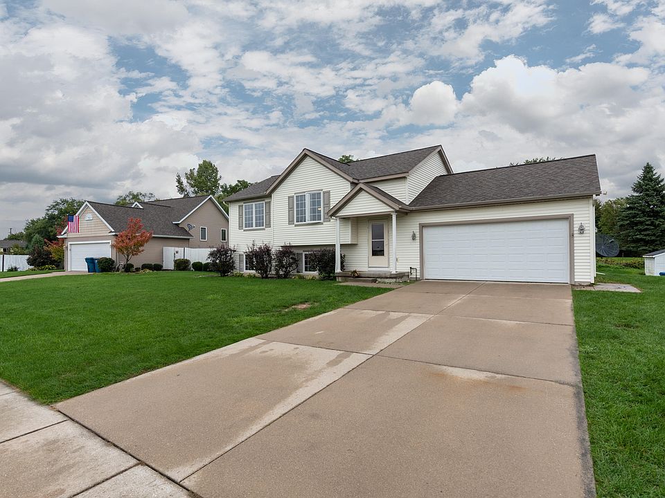 1st image of 6918 Shady Knoll Dr SE