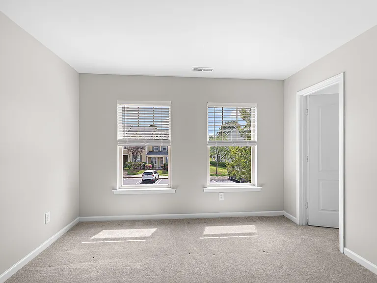 120 Point Comfort Ln — Photo 35