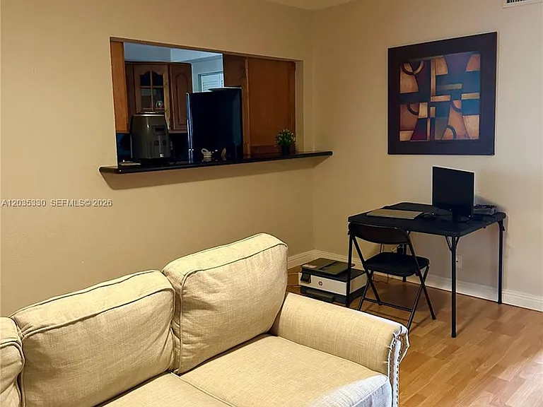 500 NE 2nd St #327 — Photo 9