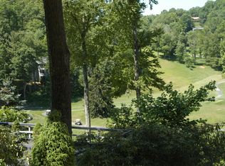 Hemlock Rd, Newland, NC 28657