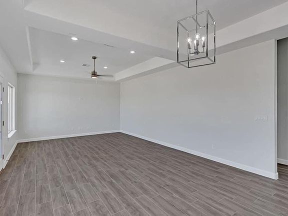 4th image of 2701 San Gabriel Dr