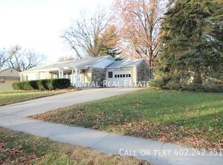 1915 S Cotner Blvd, Lincoln, NE 68506