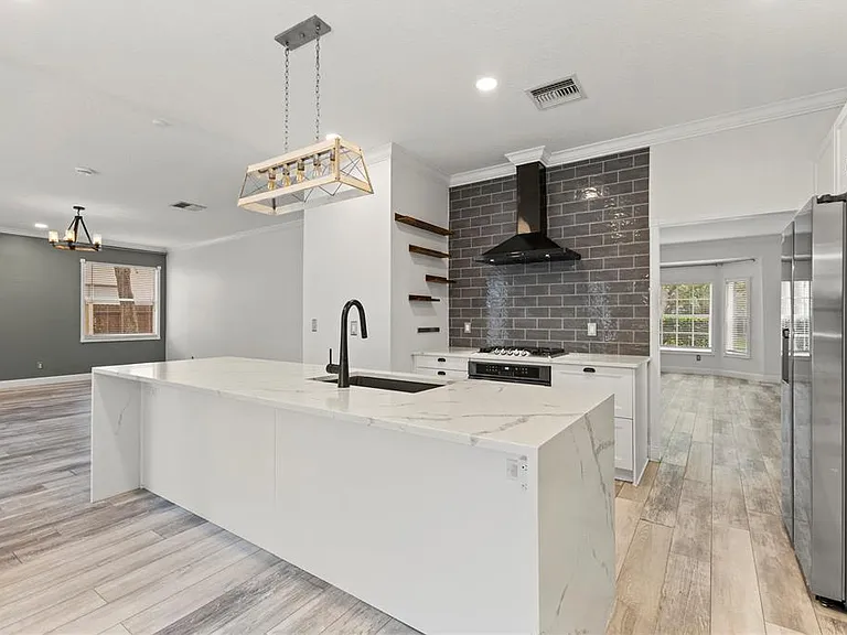 9307 Poplar Creek Ct — Photo 19