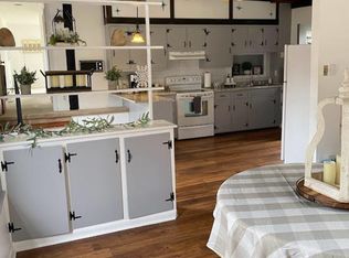 221 Pleasant Run Rd, Neshanic Station, NJ 08853