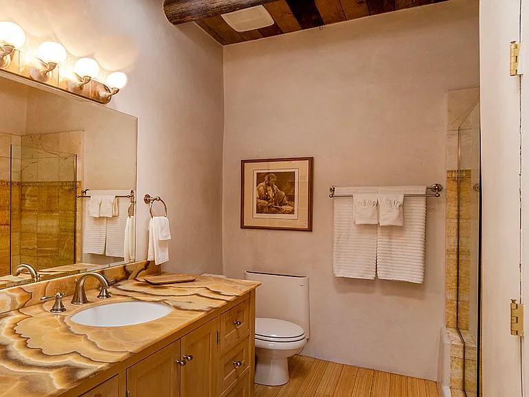 537 Garcia St — Photo 11