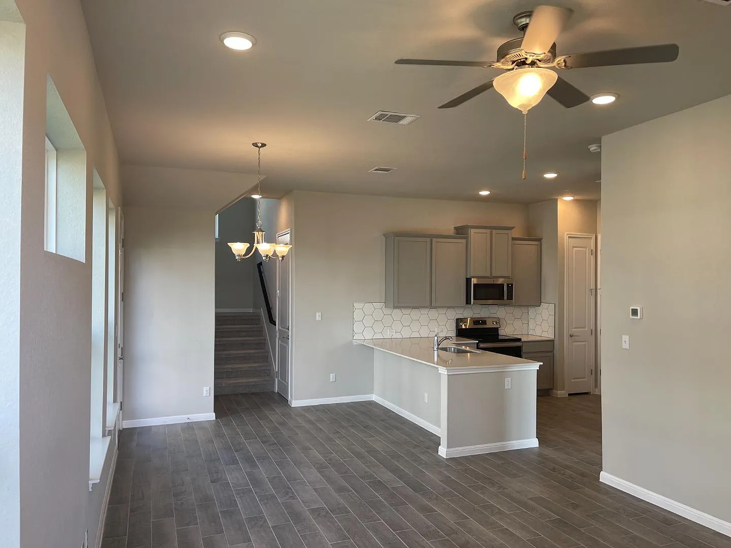1015 Vista View Drive - 3002 — Photo 4