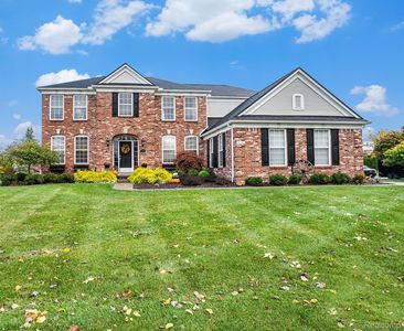 8381 Oxford Ln, Grand Blanc, MI, 48439