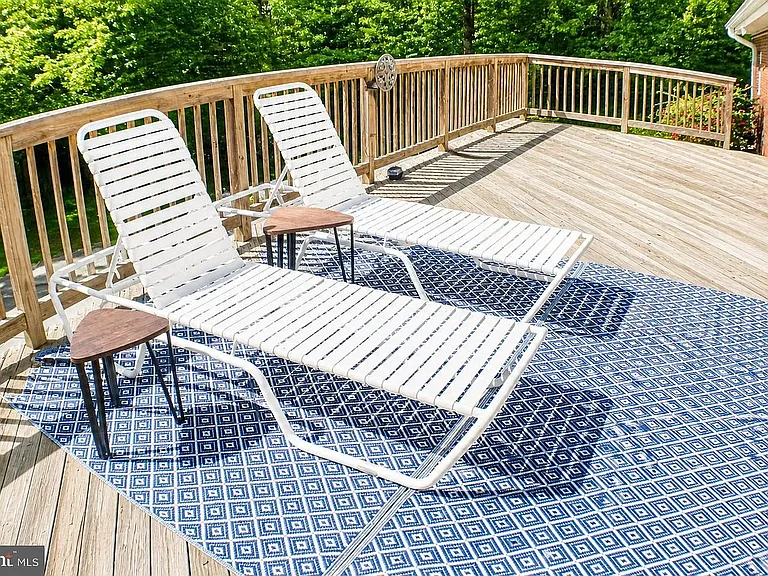 8809 Dove Dr — Photo 7