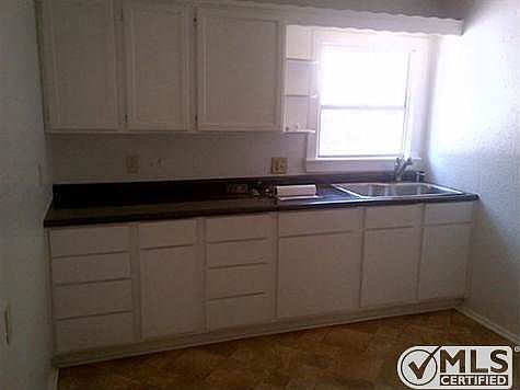 2nd image of 2730 Maryland Ave