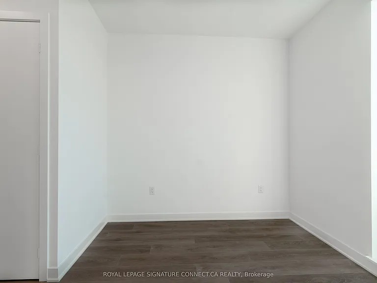 1185 Dupont St #1018 — Photo 11