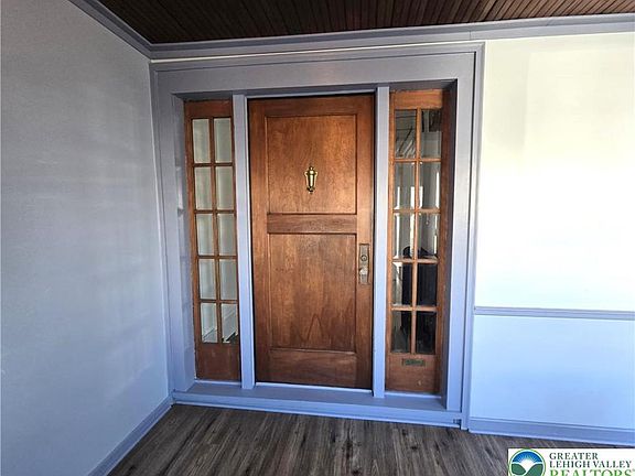 4th image of 2028 Ealer Ave