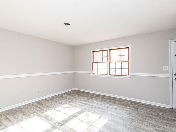 4th image of 8800 Virginia St APT 11