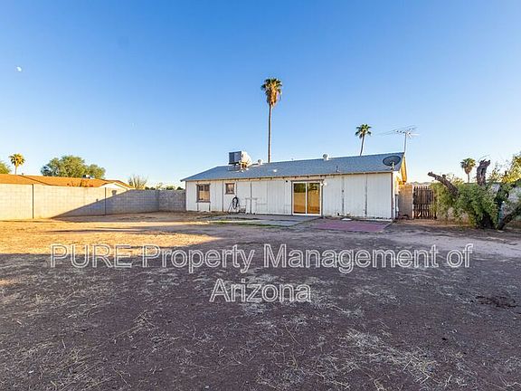 3rd image of 4116 E Andorra Dr