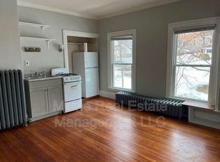 24 Grove St, Bangor, ME 04401