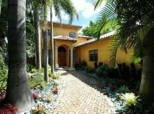 275 N Coconut Ln, Miami Beach, FL 33139