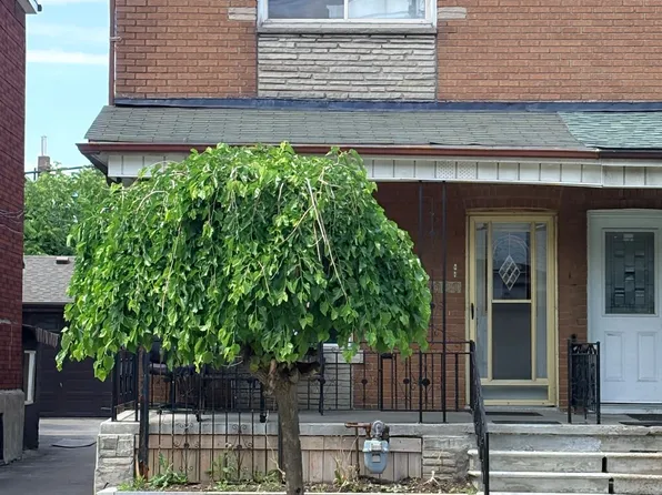 1080 Dufferin St, Toronto, ON M6H 4B6