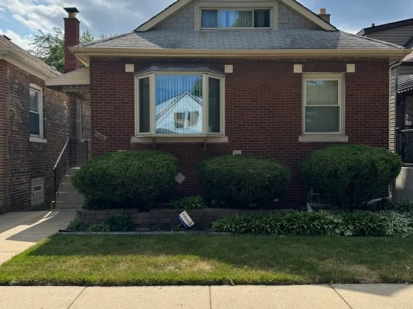 9234 S Marquette Ave, Chicago, IL 60617
