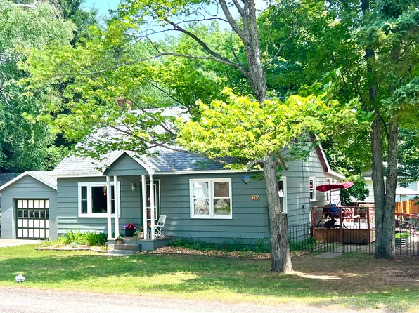 1310 Granite Ave, Marquette, MI 49855