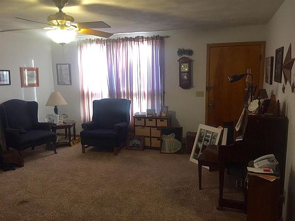 3rd image of 103 Hickory Dr