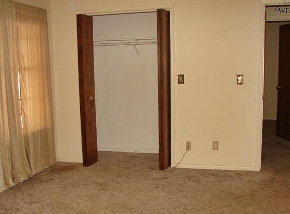 3rd image of 2906 Boren Ave