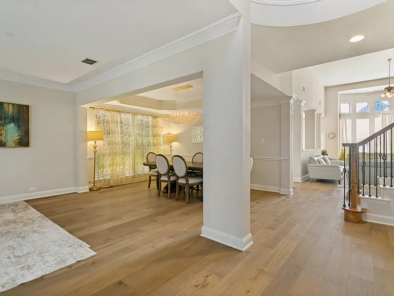412 S Hampton Ct — Photo 5