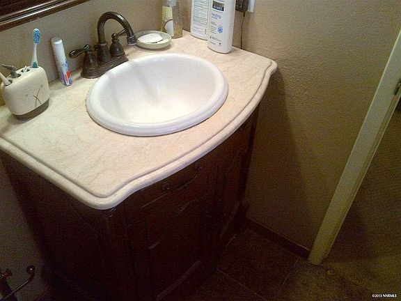 4th image of 310 Granada Dr