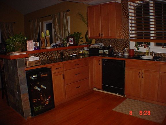 upgraded w high end appliances
