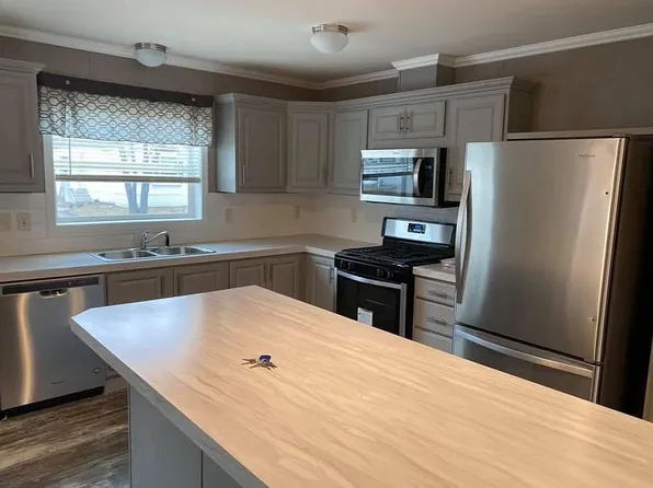 450 Cimarron, Lake Elmo, MN 55042