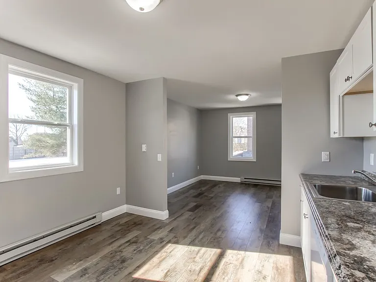 1800 Lehman St — Photo 44