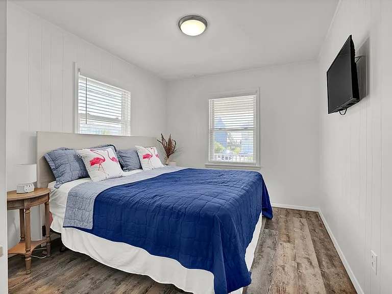 1027 S Shore Dr #A — Photo 9