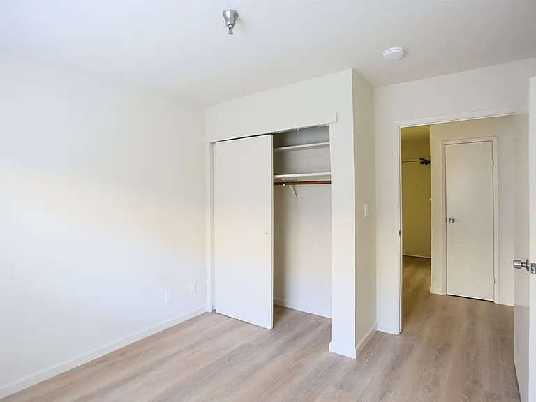 301 Jayne Ave #3 — Photo 8