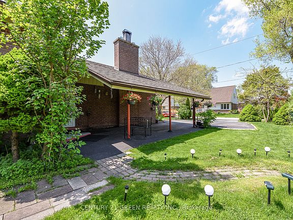 5th image of 19 Eriksdale Rd