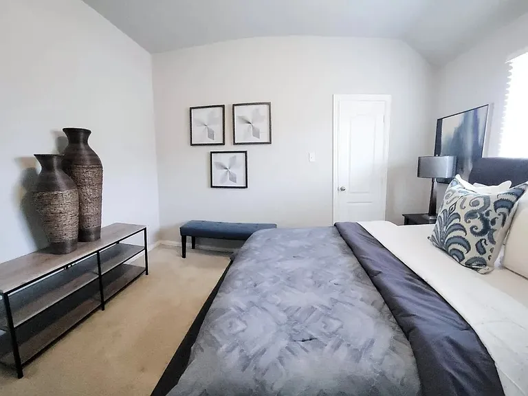1391 Riverside Oaks Dr — Photo 25