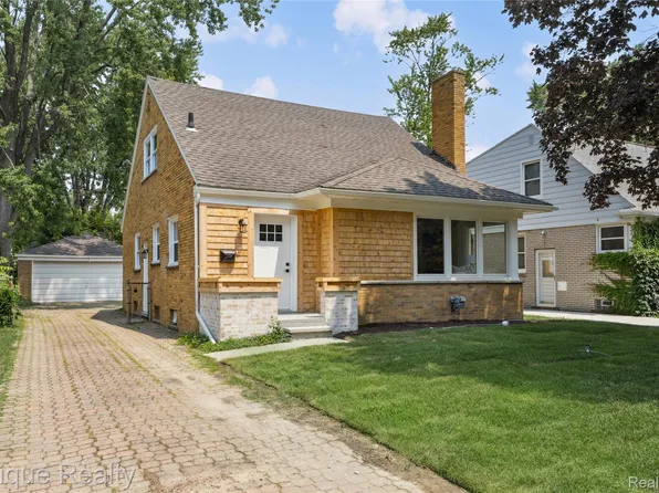 1808 W Twelve Mile Rd, Royal Oak, MI 48073