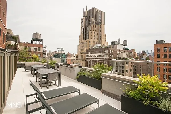 Rented by MNS Marketing | media 25