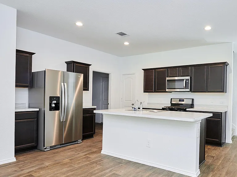 16877 Short Pines Dr — Photo 4