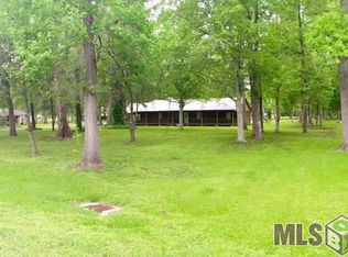 12424 S Palmer Ln, Port Allen, LA 70767