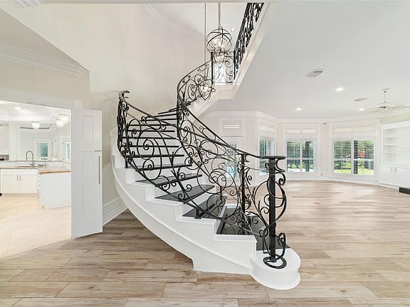 3rd image of 5406 Kings Ransom Ct