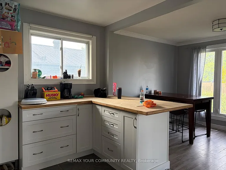 17 Daphne Cres — Photo 8